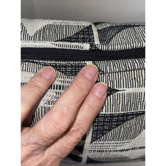 Throw Pillow Contemporary Grey White Black Geometric Zippered To Clean 20 X 20 - Picture 3 of 4